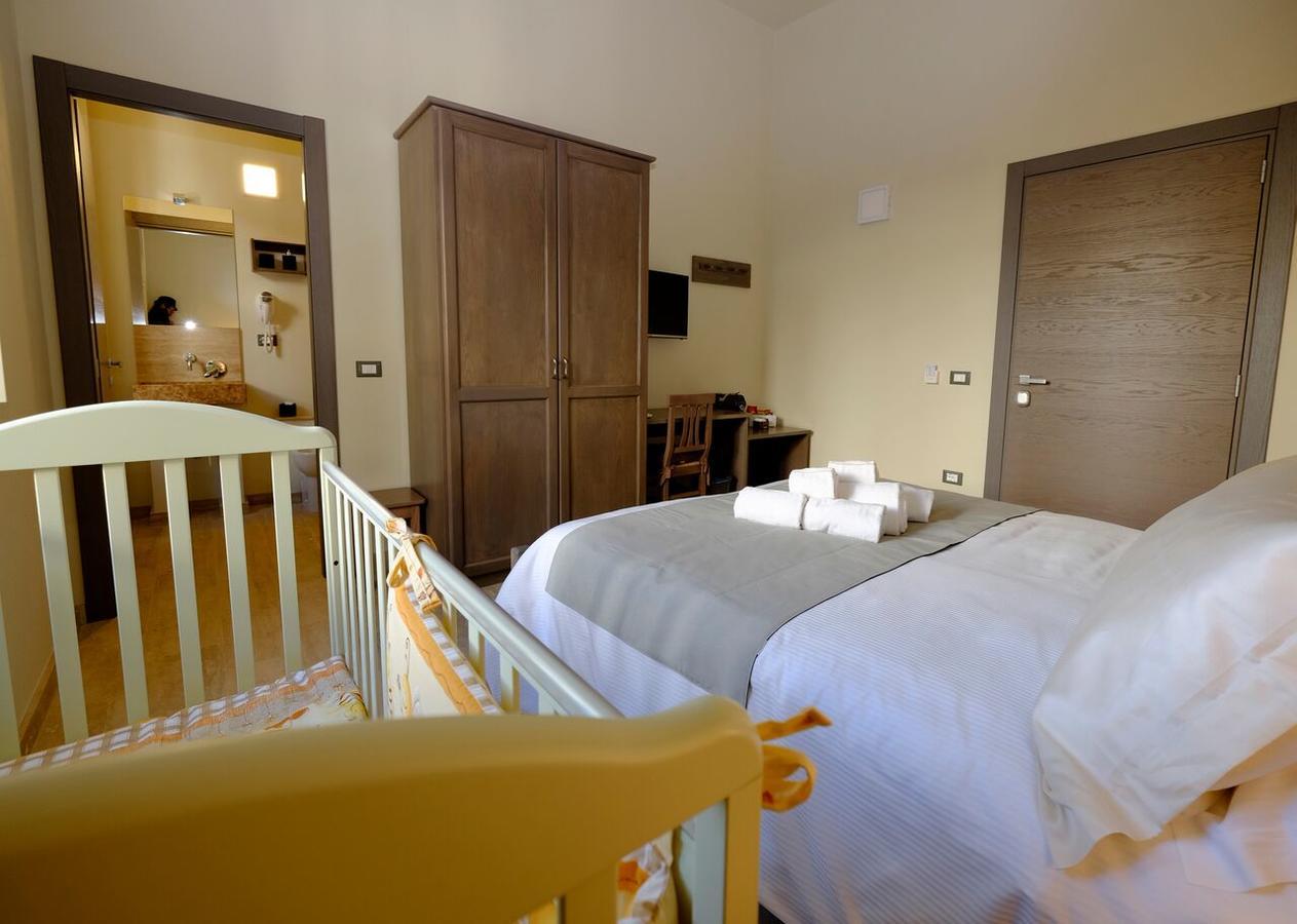 Eos Room And Breakfast Iglesias Dış mekan fotoğraf